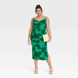 Ava &Viv Green Mesh Ruched Maxi Dress
